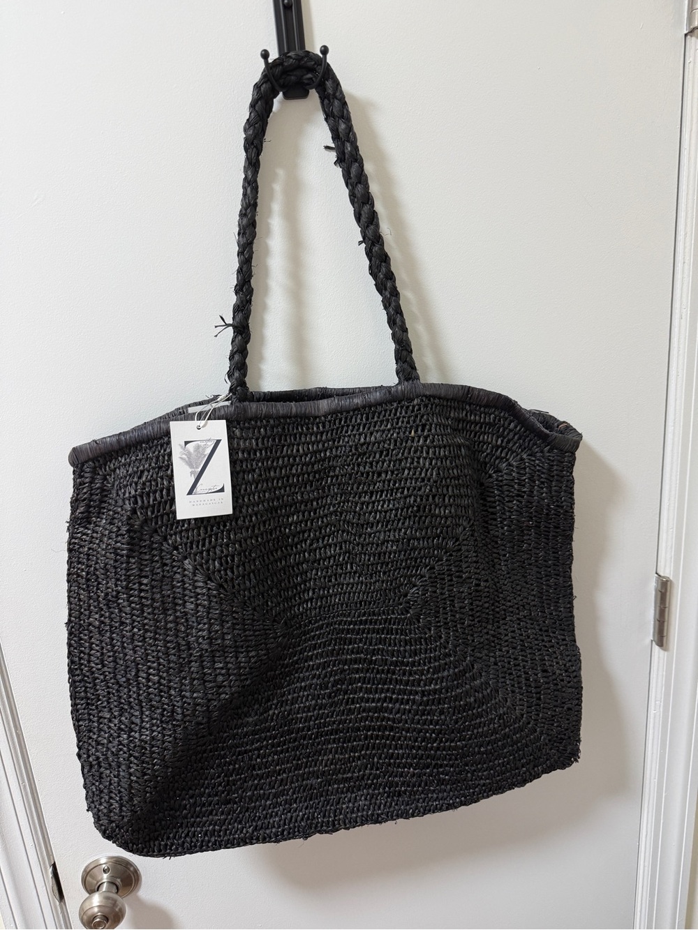 Black Woven Tote Bag - Stylish Everyday Carry
